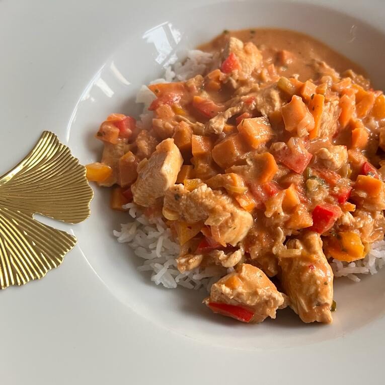 Deftiger Hähnchen Erdnuss Eintopf