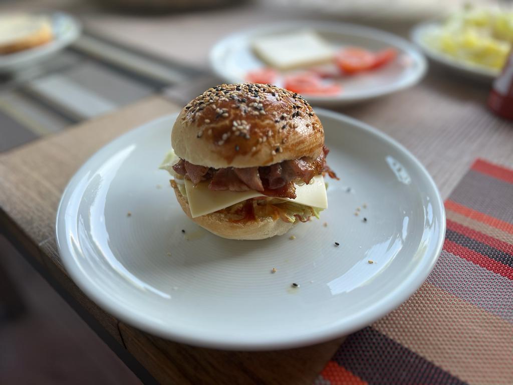 Grillstein von Pamperedchef und köstlicher Bacon mit saftigem Rindfleisch... mehr braucht es nicht