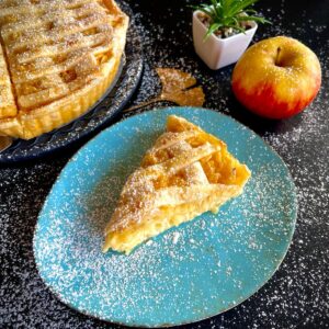 Apfeltarte aus der Quiche- und Tarteform